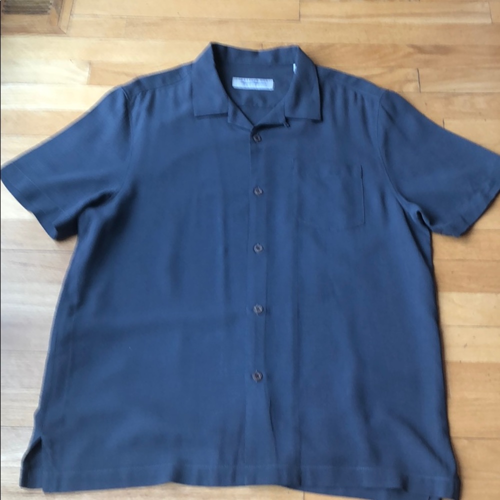 Tommy Bahama - 100% silk sz L